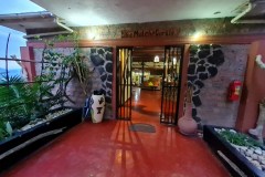 Mulehe-Gorilla-Lodge-2-02